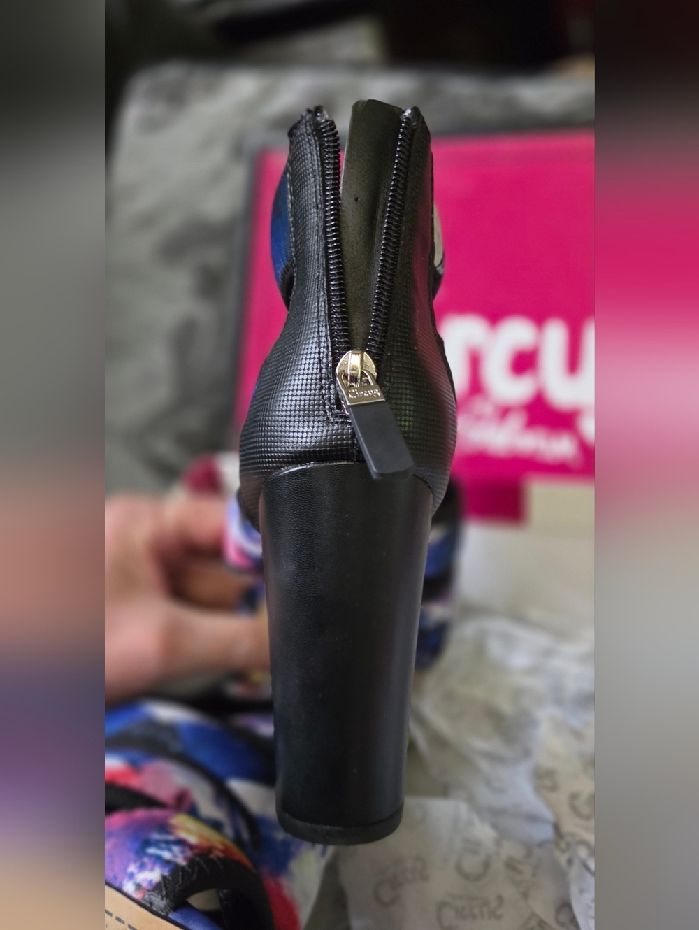 Circus by Sam Edelman Multicolor Strappy Block Heel Sandals Sz8.5 - Picture 5 of 10